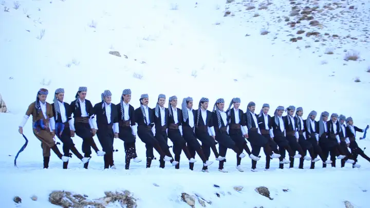اجرای رقص گروه کردی در مراسمات تهران